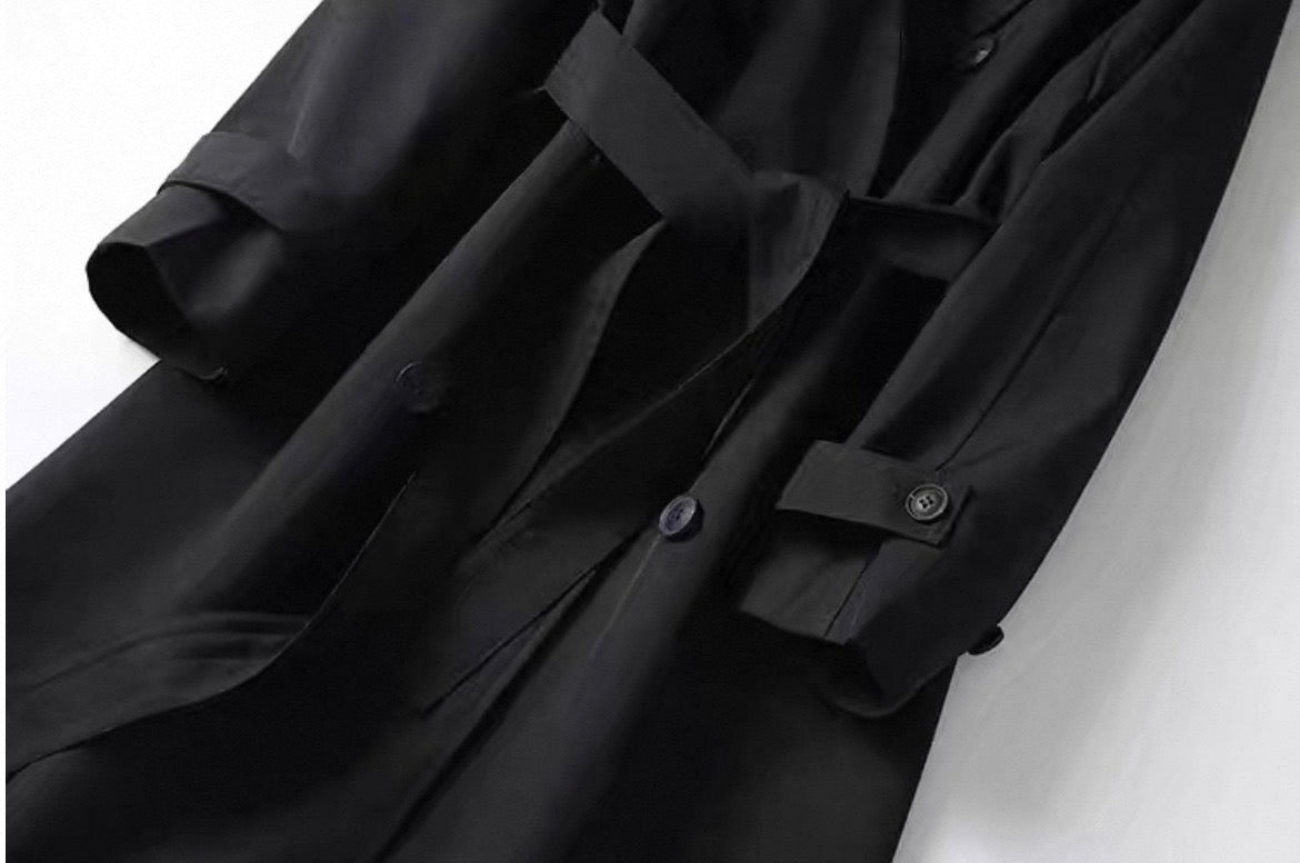 TRENCHCOAT