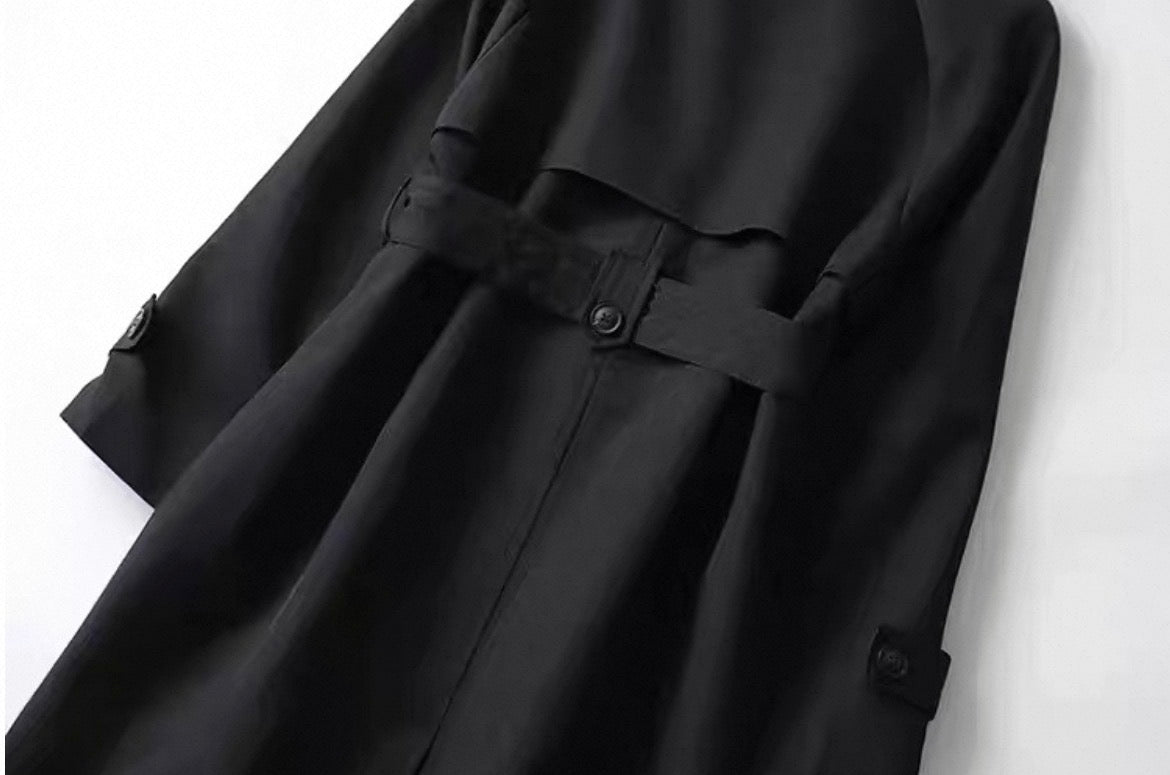 TRENCHCOAT