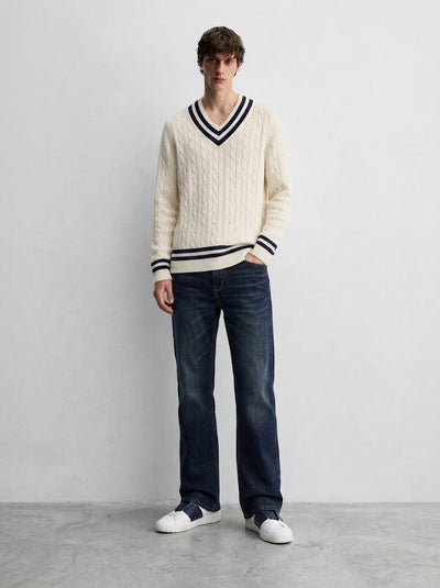 KNIT SWEATER