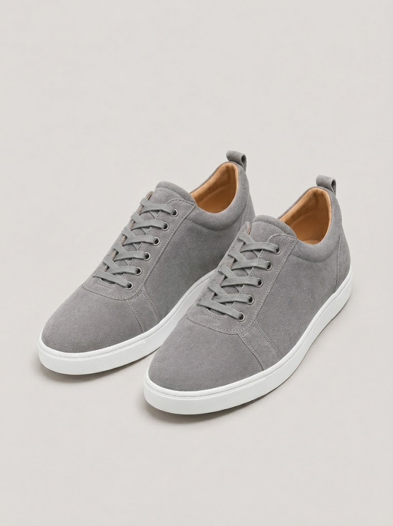 SUEDE SNEAKER