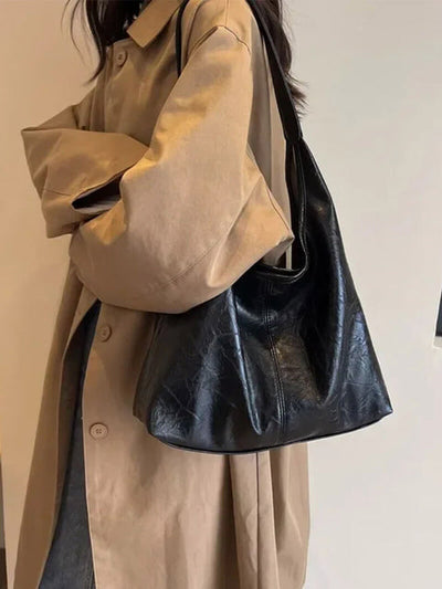CASUAL SHOULDERBAG