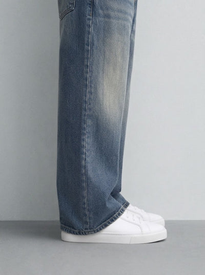 LEATHER SNEAKER